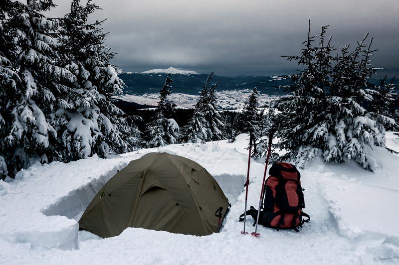 Epic Outdoor Activities to Try During the Snowy Months
